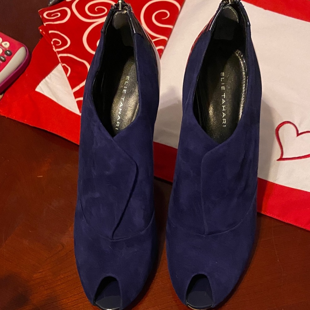 Ellie Tahari Suede / Patent Leather Open Toe Heels
